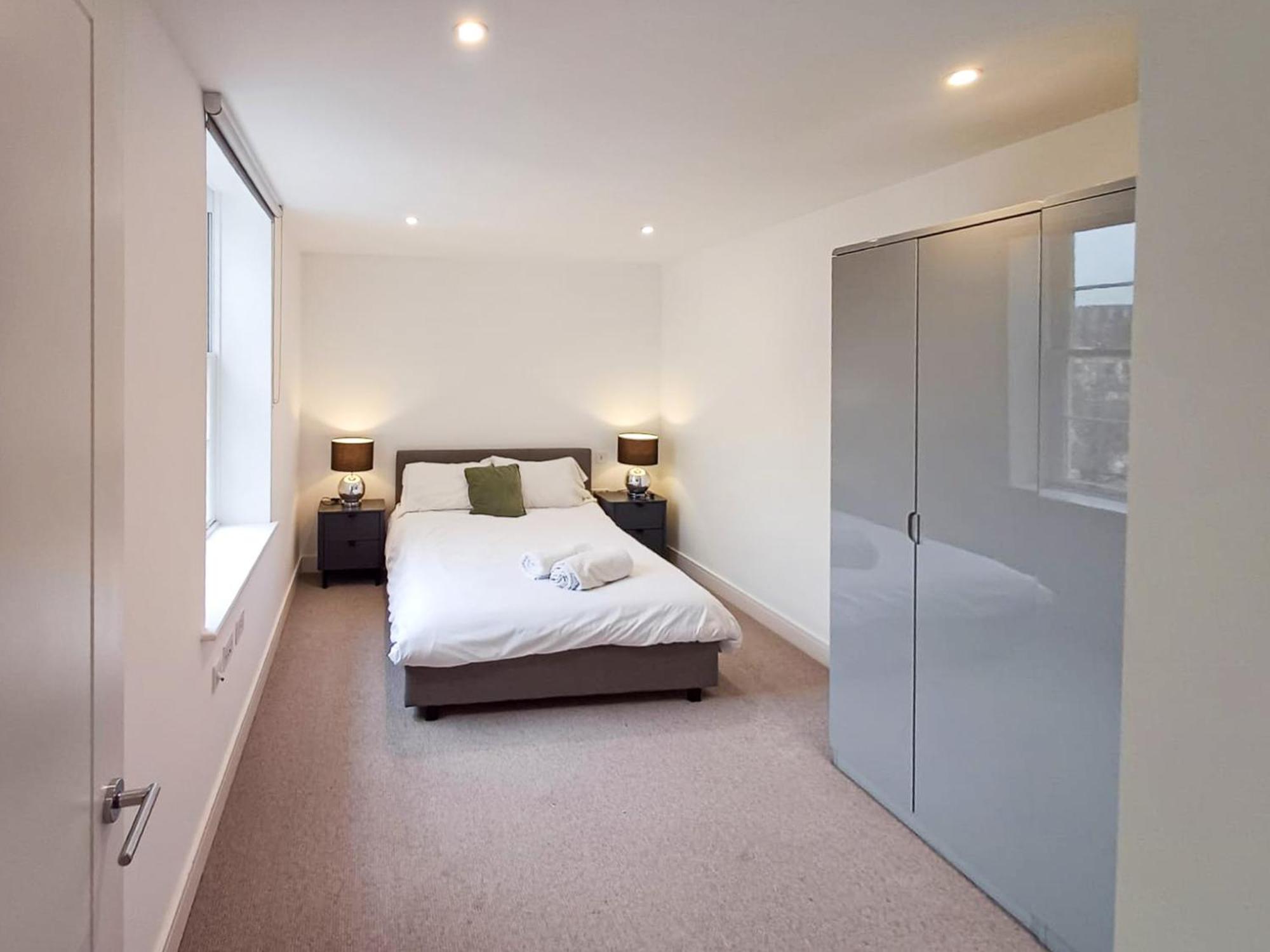 Modern 2-Bedroom, 2-Bathroom Apartment In West Kensington London Luaran gambar